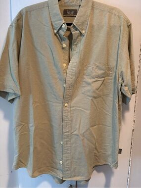 Farah Short-Sleeve Button-Down Shirt in Sage Green